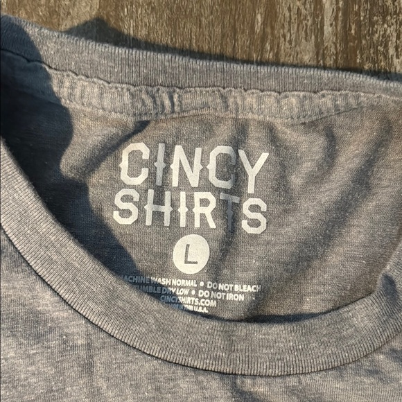 Cinch Gray Graphic Tee - Picture 3 of 5